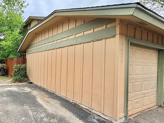 2nd image of 9623 Covey Ridge Ln