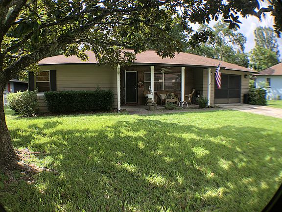 3rd image of 3181 N Brackenfern Point