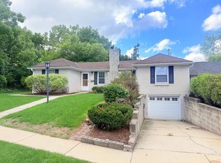 3439 S 45th St, Greenfield, WI 53219