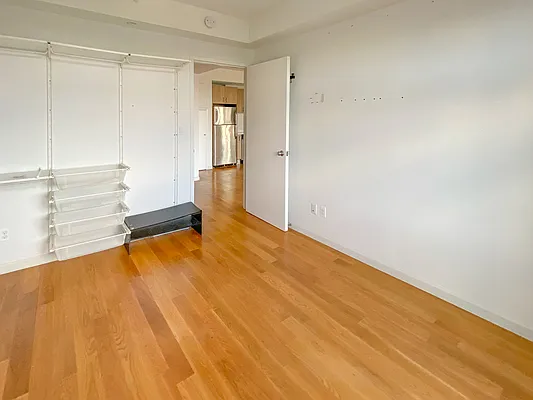 Rented by MySpaceNYC | media 32