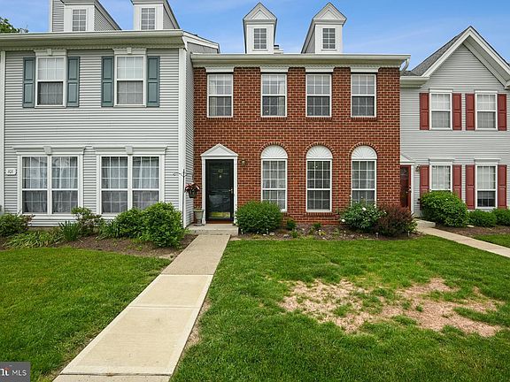 2nd image of 103 Shrewsbury Ct