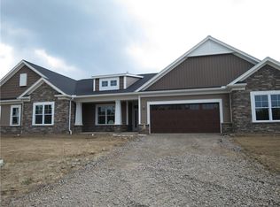 1371 Creeks Edge Dr, Webster, NY 14580