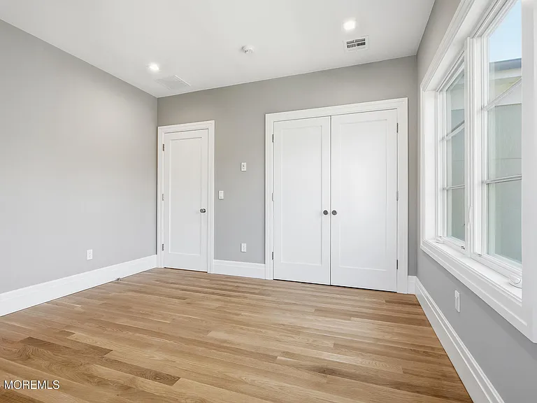 84 Cooper Ave — Photo 34