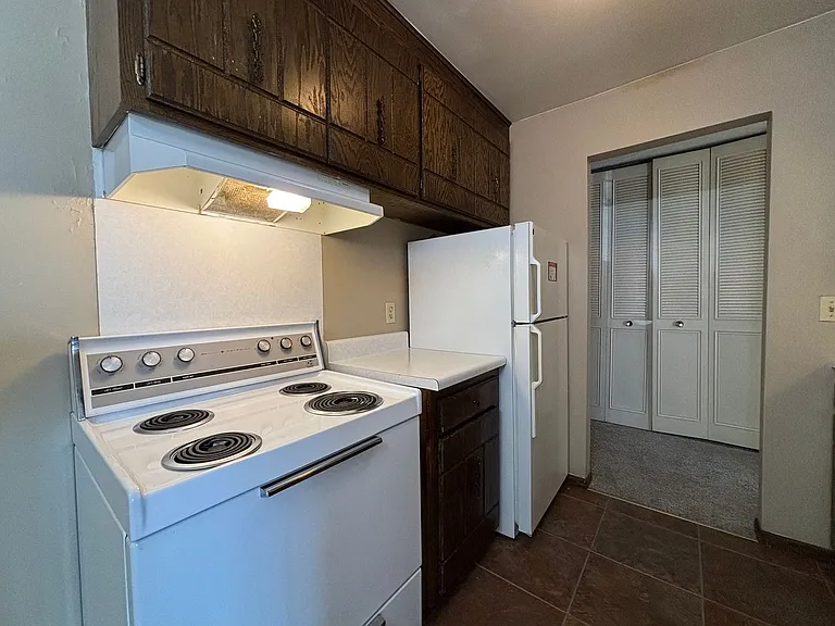 41 Arlington Ave West — Photo 4