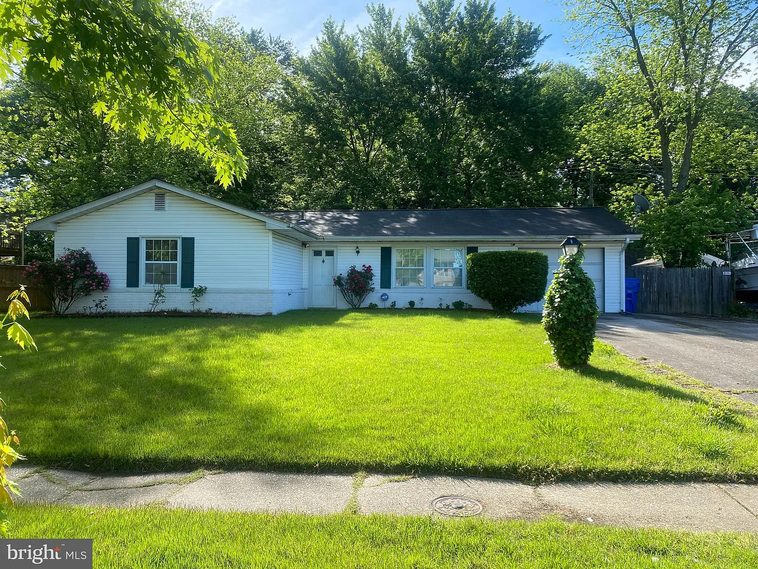 1009 Stone Ave photo 1