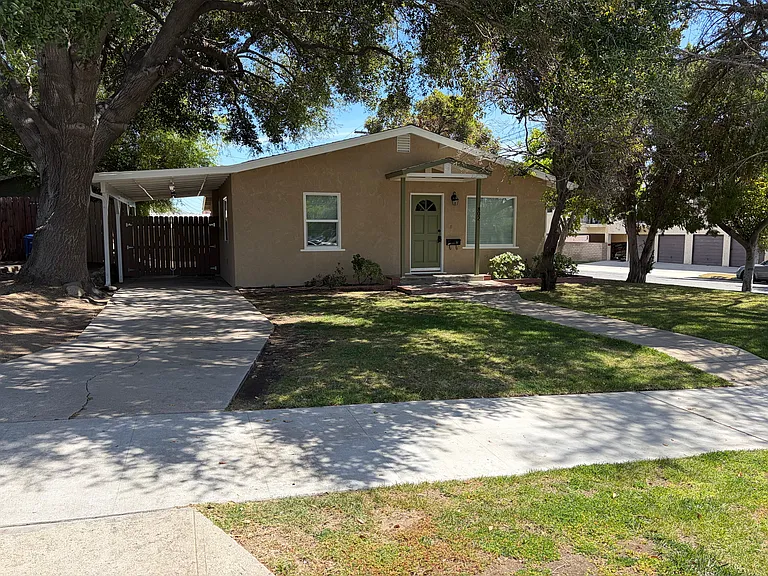 802 E Palm Ave — Photo 1