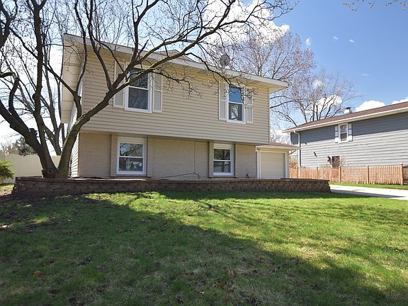 3rd image of 417 Cumberland Ln