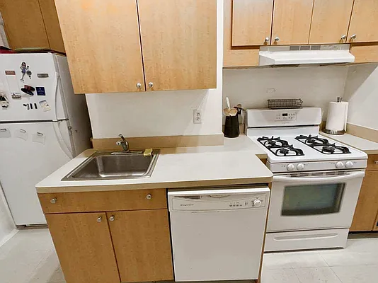 Rented by Highline Residential | media 9