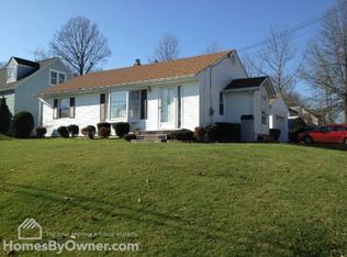 216 35th St SW, Barberton, OH 44203