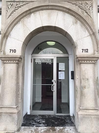 2nd image of 710 E 47th St #10999375