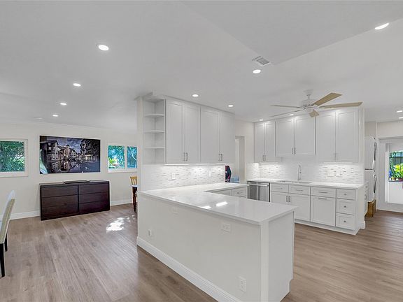 2nd image of 2955 N Palm Aire Drive #2955