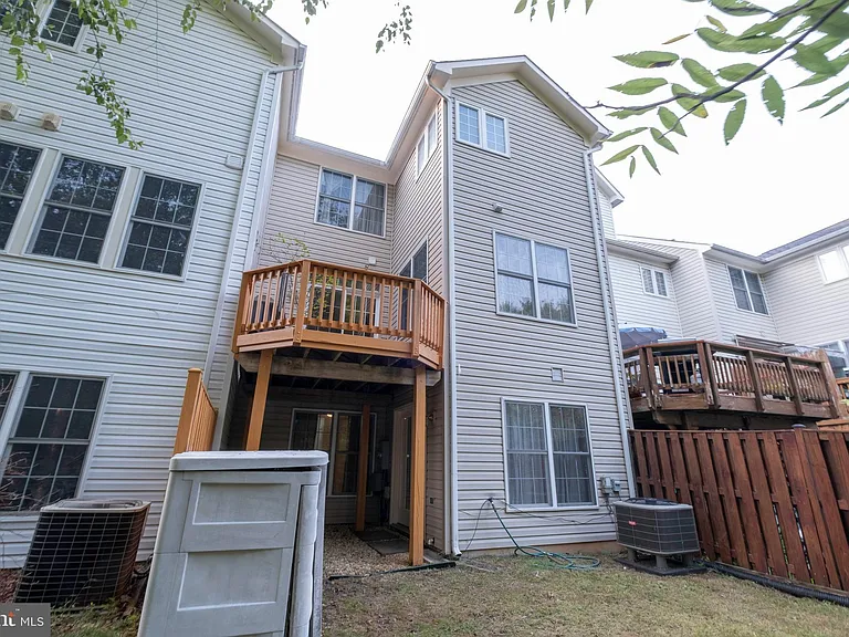 8 Calabash Ct — Photo 42