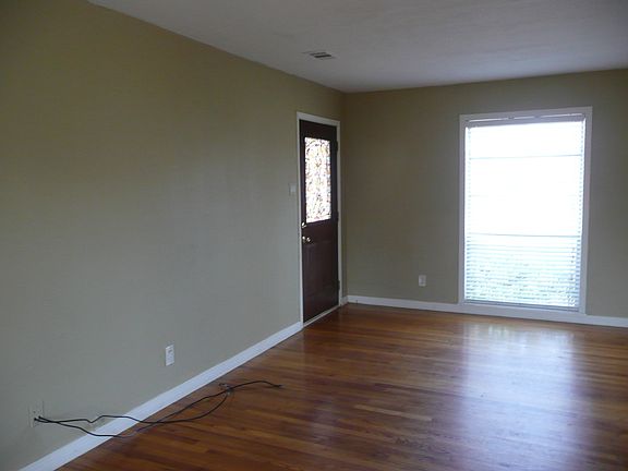 4th image of 10425 Esta Buena Dr