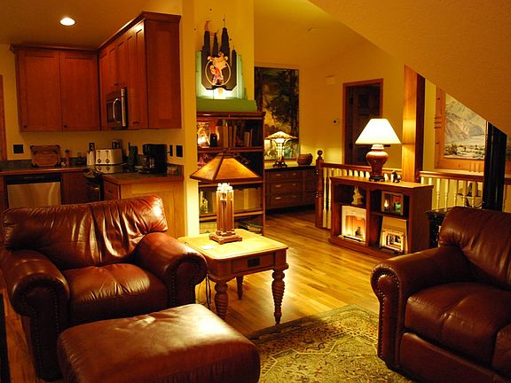 Living and entry area.