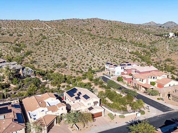 3rd image of 1232 E LUPINE Avenue
