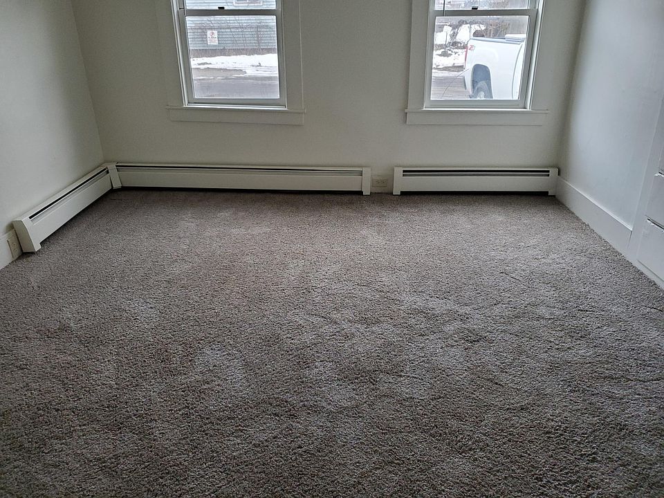 1st image of 27 Vine St #B