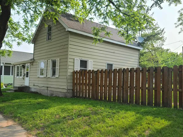 210 N Union St, Mauston, WI 53948