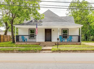 607 Granbury St, Cleburne, TX 76033