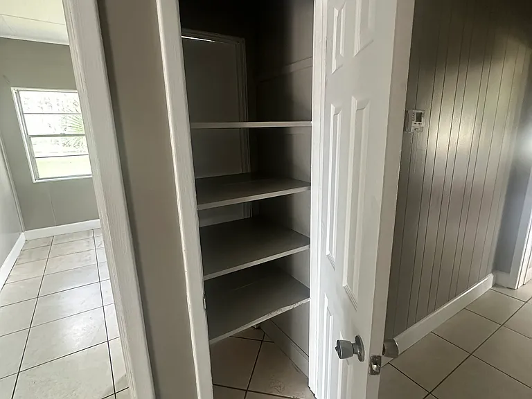 2812 Clemons Rd — Photo 5