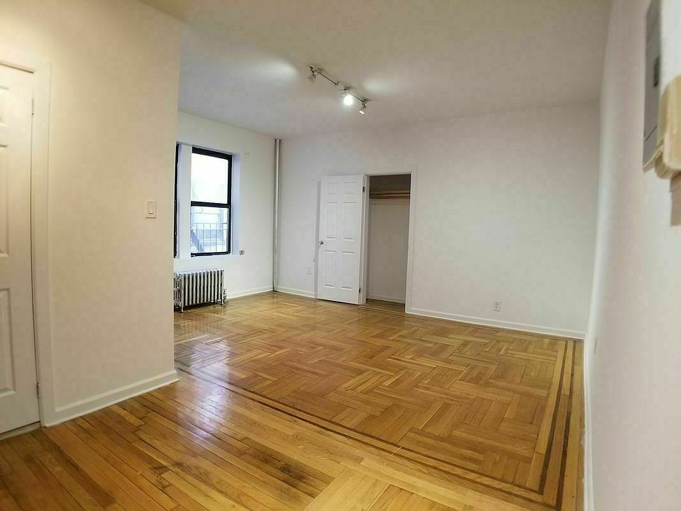 2nd image of 464 Clinton Ave #2B