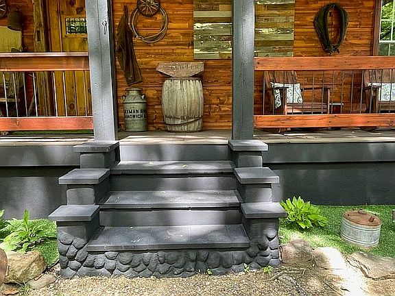 4th image of 1529 Wilderness Way