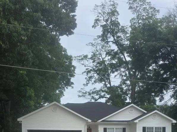275 N Jackson St, Grove Hill, AL 36451