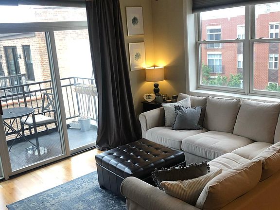4th image of 2330 W Saint Paul Ave APT 501