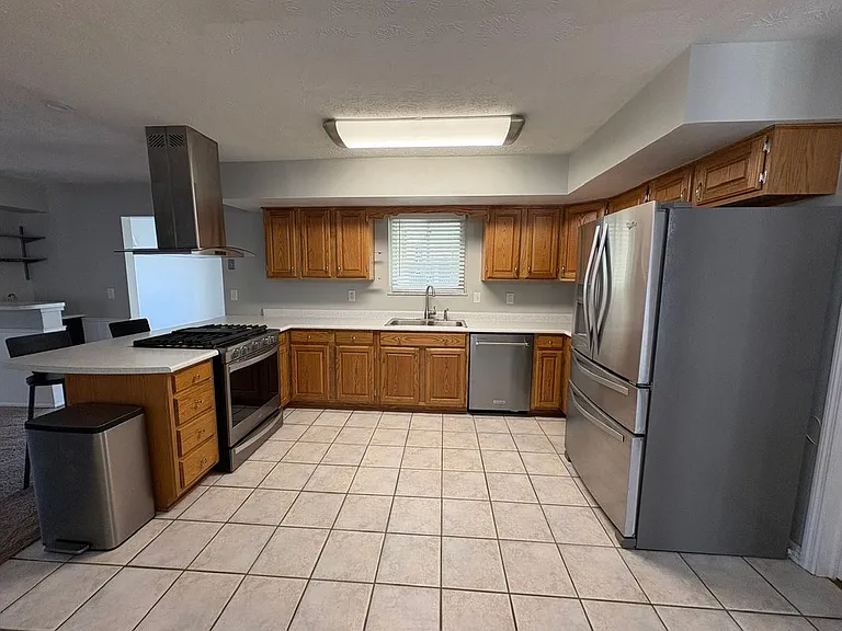 2087 Granada Dr — Photo 24