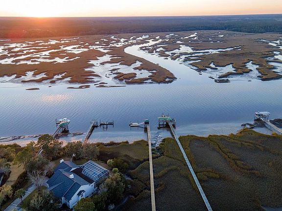 4th image of 349 Oak Grove Island Dr