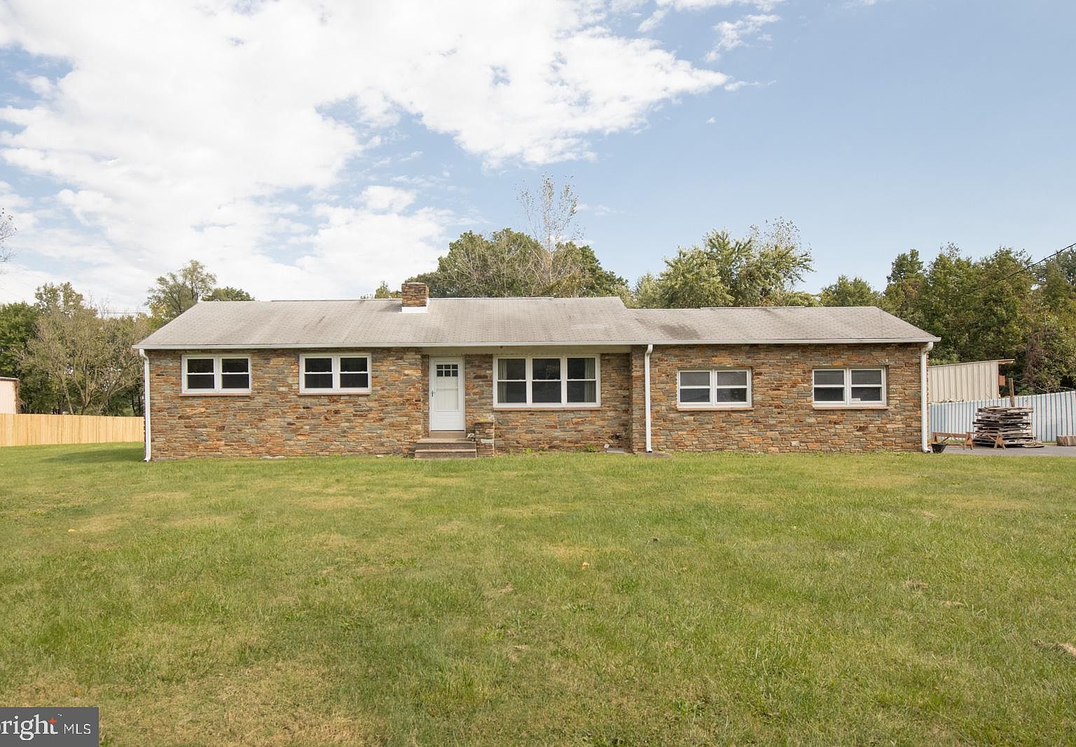 2430 Edgely Rd, Levittown, PA 19057 Zillow