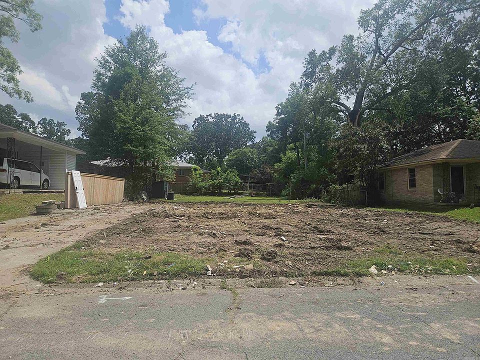 1st image of 304 W I Ave
