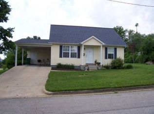 403 College St, De Soto, MO 63020