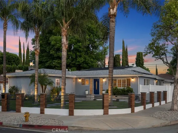 22320 Kittridge St, Canoga Park, CA 91303