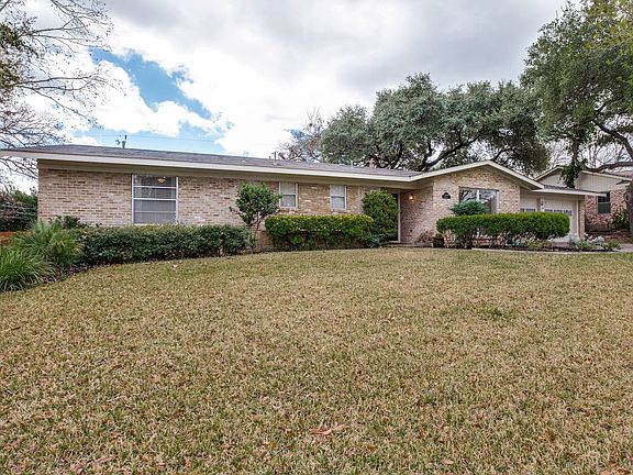 2nd image of 3218 Burnside Dr