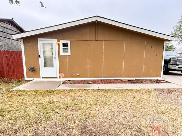2108 N Main St, Garden City, KS 67846