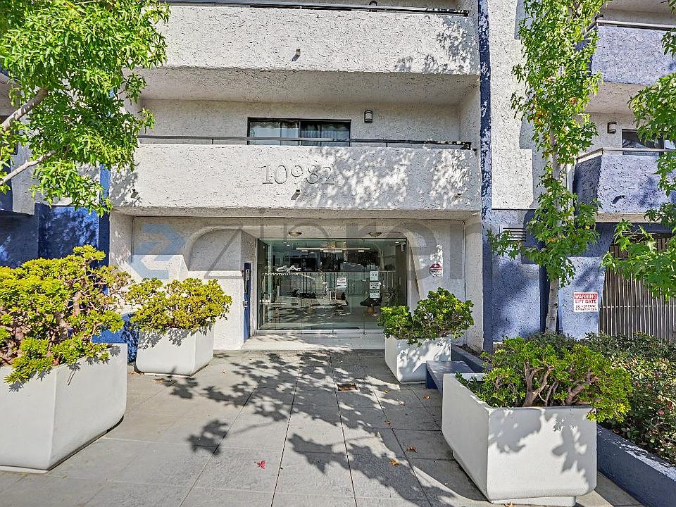 1st image of 10982 Roebling Ave APT 324