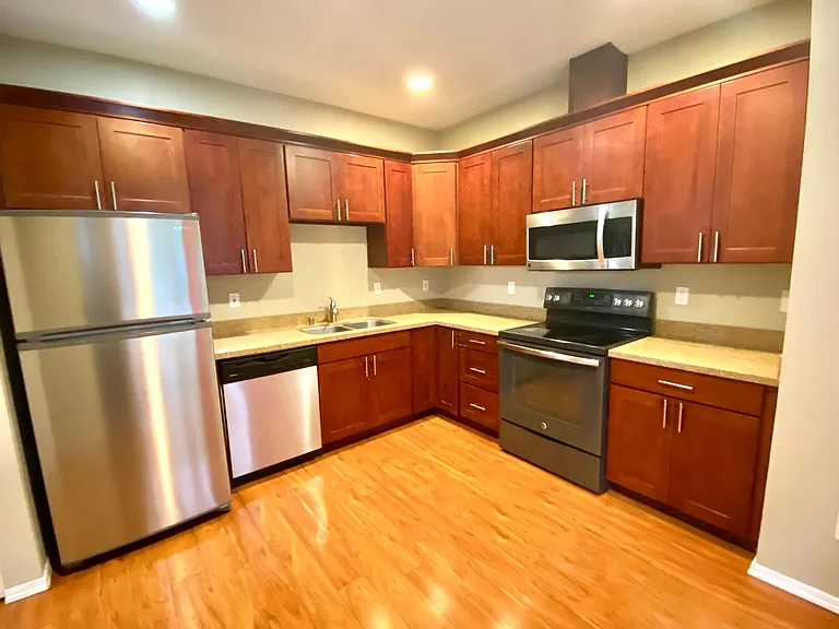 18006 NE 93rd Ct #1 — Photo 7