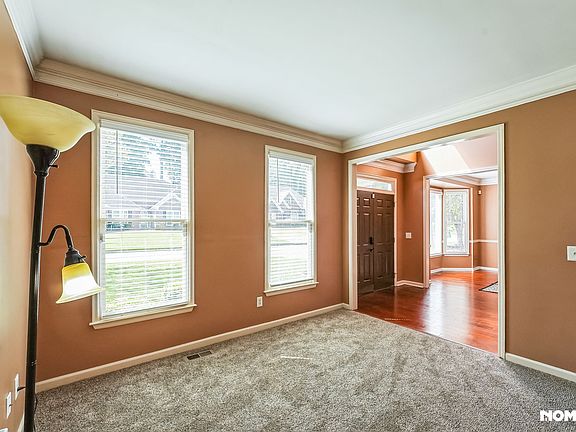 4th image of 3962 Sweetwater Pkwy