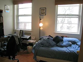 Rented by R New York