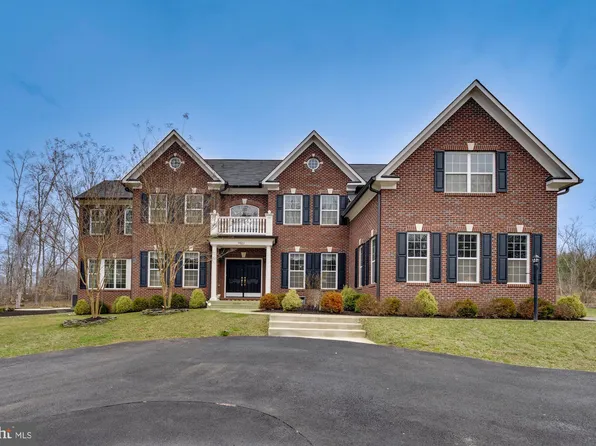 9922 Evenstar Ln, Fairfax Station, VA 22039