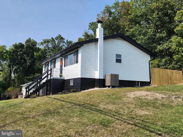 888 Knobley Rd, Ridgeley, WV 26753