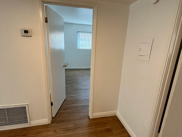 19142 Sherman Way #1 — Photo 13