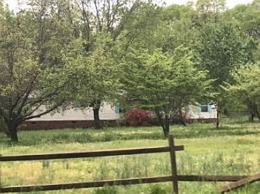 2nd image of 335 Ranchwood Dr