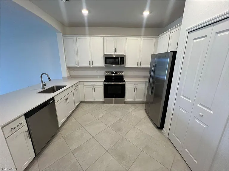 2320 Dragonfruit Way — Photo 5