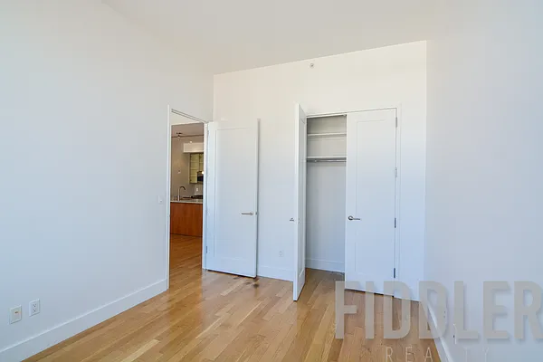 Rented by Fiddler Realty | media 52