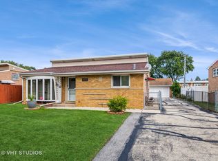 9813 S Kostner Ave, Oak Lawn, IL 60453