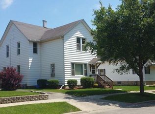 908 Vine St APT 1, Joliet, IL 60435