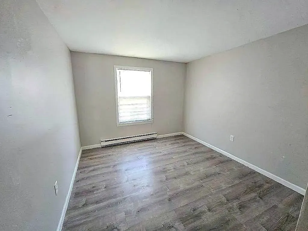 2 bed, 800 sqft, $1,849 — Photo 2