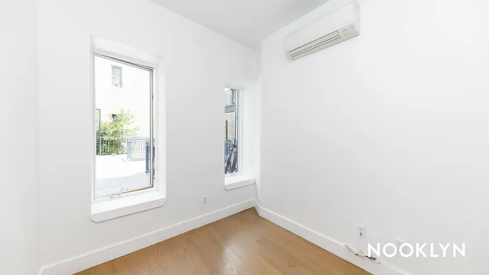 Rented by Nooklyn NYC LLC | media 34