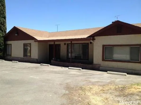 1300 Bystrum Rd, Modesto, CA 95351